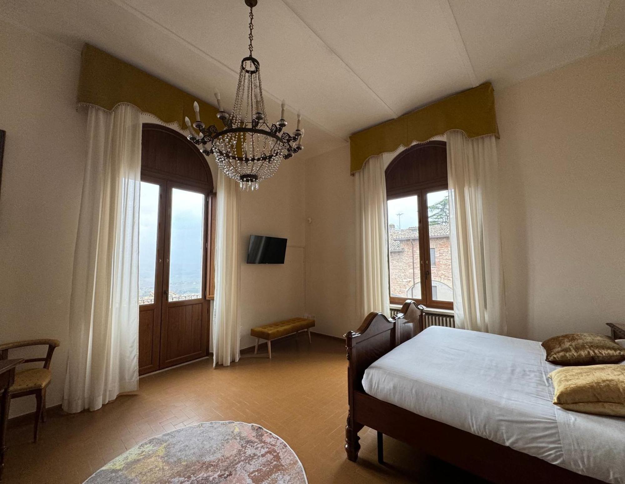 Monastero Ss. Annunziata Hotell Todi Exteriör bild A room at the hotel